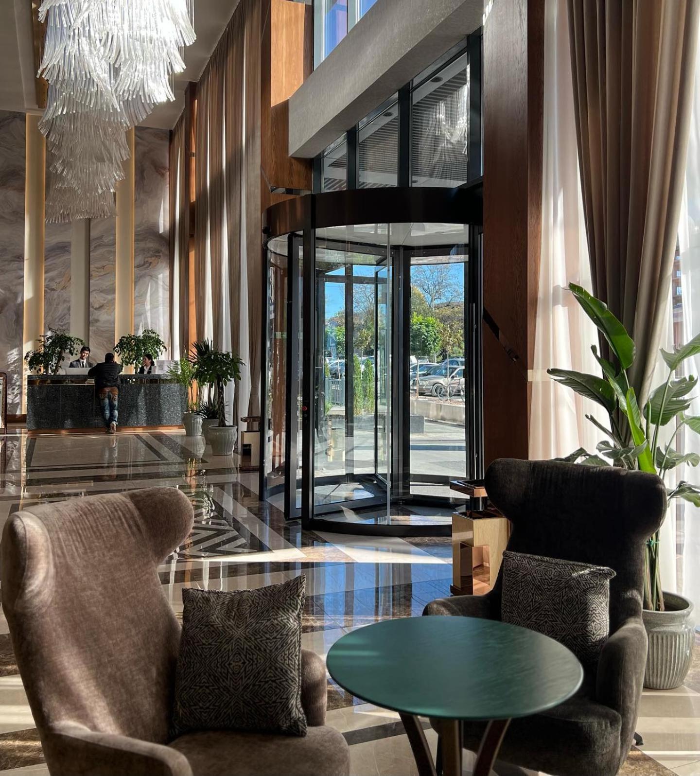 Sofia International Hotel Bishkek Exteriör bild